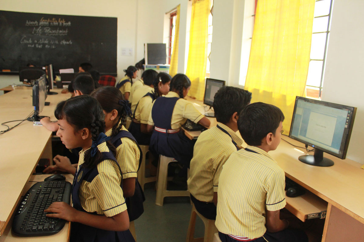 Oriental School Computer Lab