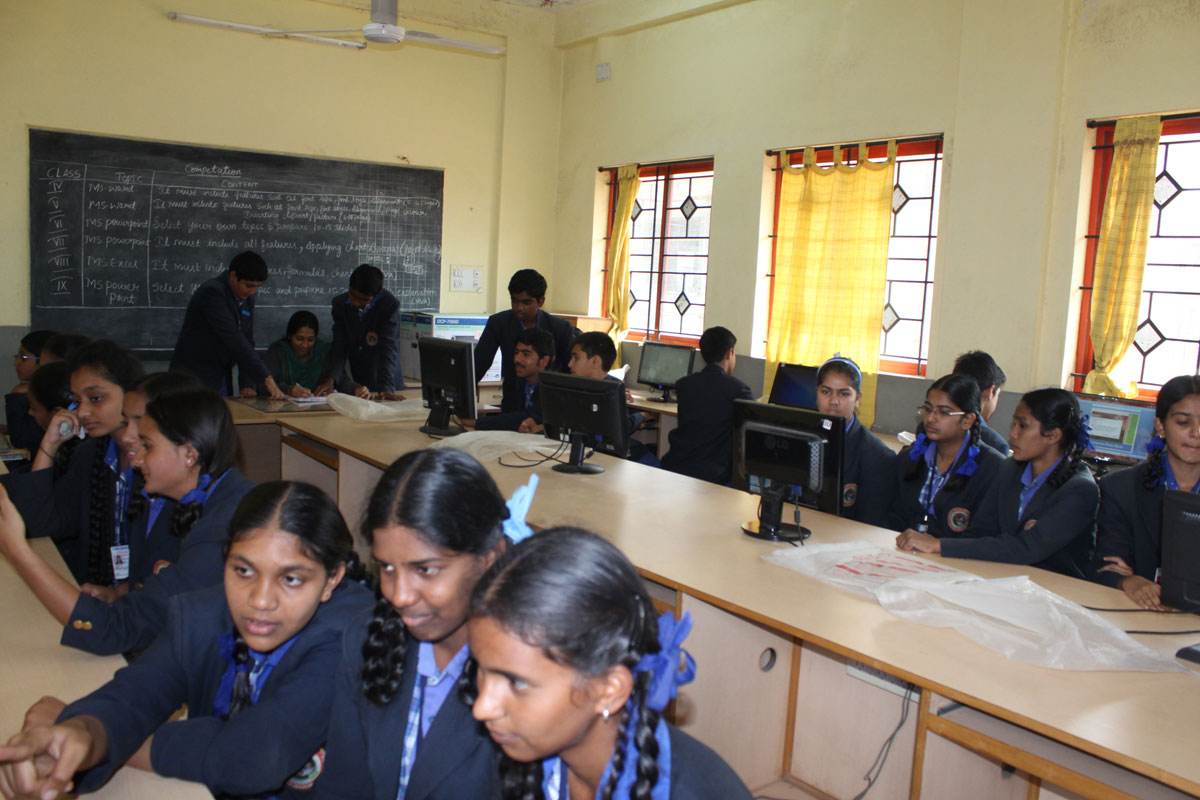 Oriental School Computer Lab