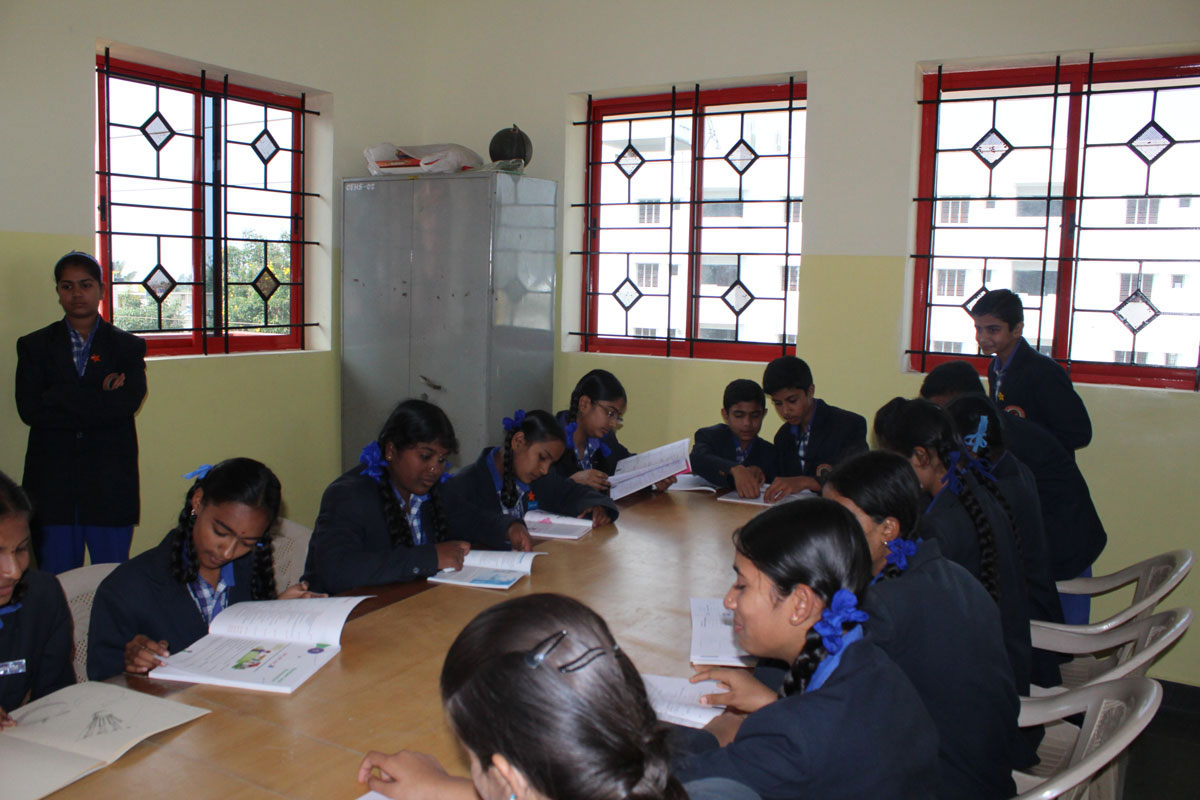 Oriental School Library
